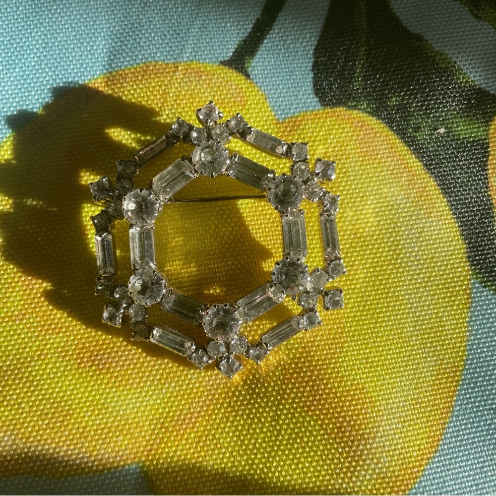 Hexagon rhinestone brooch